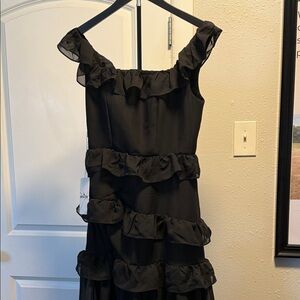 Chic Black Ruffle Prom Dress